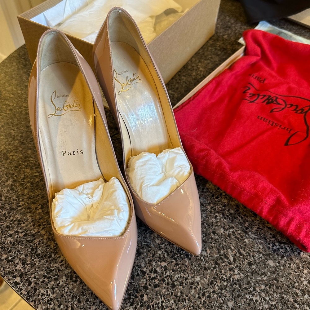 LOUBOUTIN Corneille 100 Patent